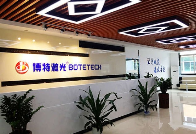 精密激光切割機(jī)使用注意事項