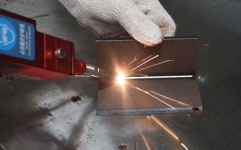 激光焊接機維護周期