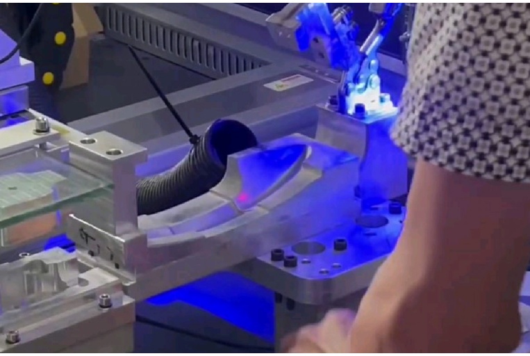 塑料激光焊接機操作安全指南