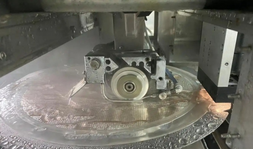 精密劃片機劃片工位布局與節拍優化方案