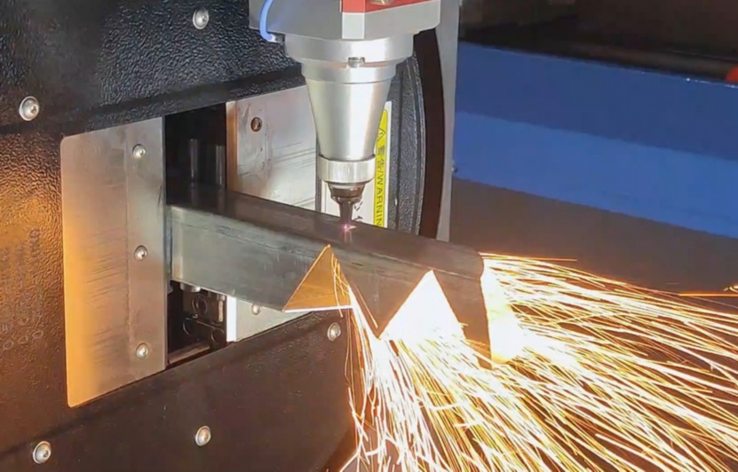 激光模切機自動收卷跑偏問題解決方案