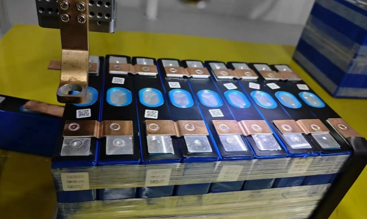 電池焊接設(shè)備采購注意事項