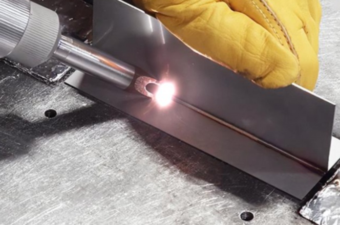 光纖激光焊接機從試用到量產全過程